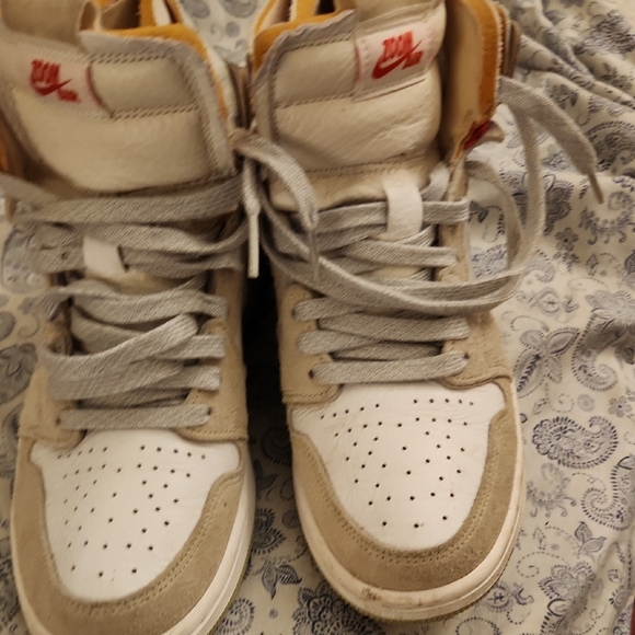 Nike High-Top Sneakers in White and Brown - Picture 2 of 8